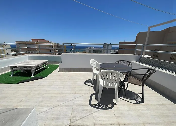 Estudio Atico En Urbanizacion Roquetas De Mar